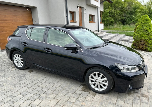 Lexus CT cena 43900 przebieg: 225000, rok produkcji 2011 z Poznań małe 436